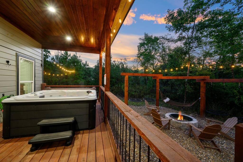 Under The Stars - Secluded, Hot Tub, Firepit, Games Villa Broken Bow Exterior foto