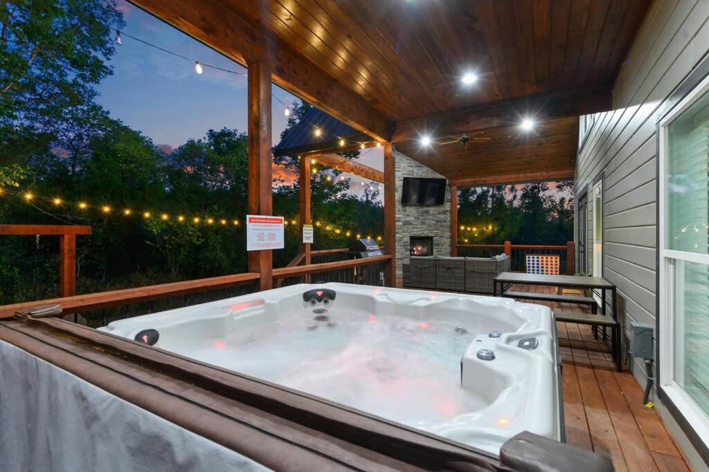 Under The Stars - Secluded, Hot Tub, Firepit, Games Villa Broken Bow Exterior foto